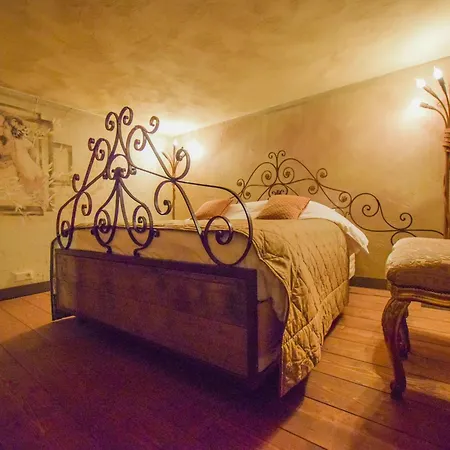 Vintage Escape With Modern Luxury, Cleaning Included