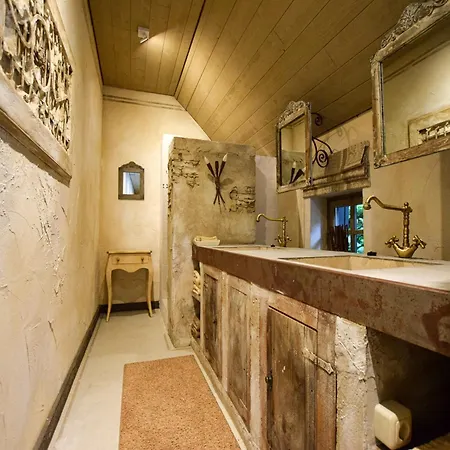 Vintage Escape With Modern Luxury, Cleaning Included * Alphen (North Brabant)